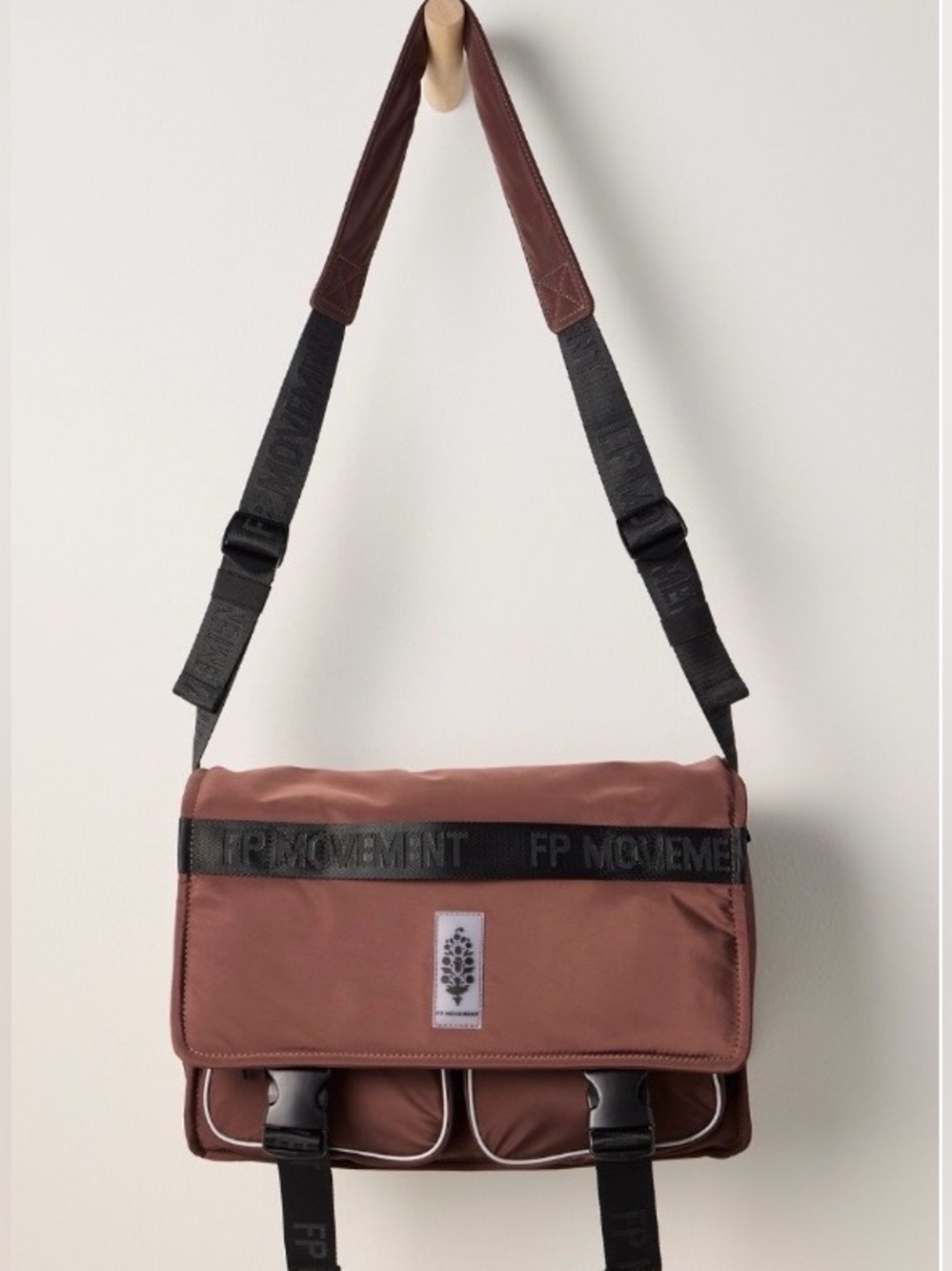▪️NWT Free People Movement Bucket In Motion Messenger Bag